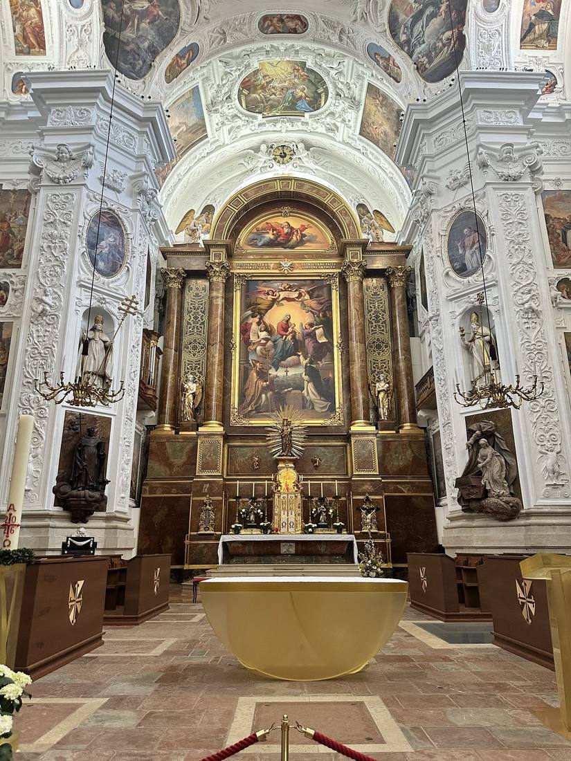 High altar at Dominikanerkirche with Marian altarpiece in baroque marble setting
